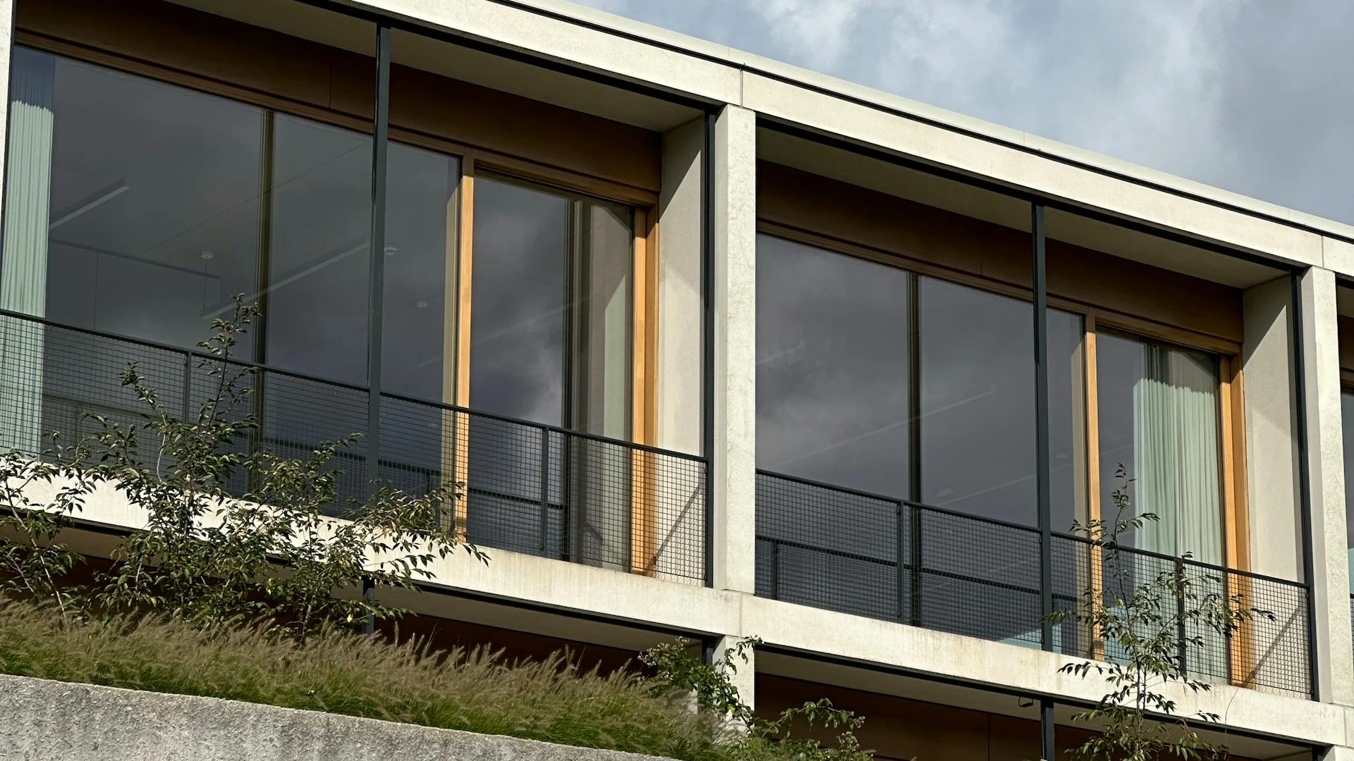 GOVARO Glass and Aluminium